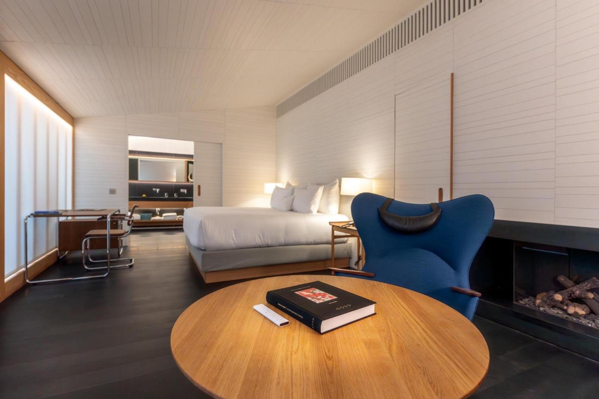 Atrio Hotell Caces Exteriör bild